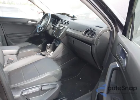 2018 Volkswagen Tiguan 2.0T Se/2.0T Sel из США, поврежденный, VIN 3VV2B7AX3JM145914